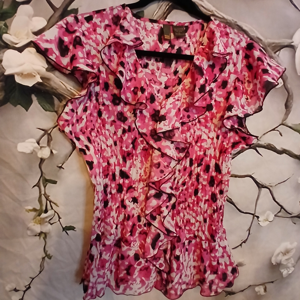 Elegant Pink Floral Ruffle Blouse
